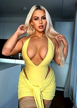 Juicyjasuk image 1 of 4