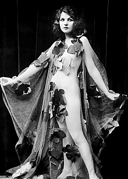 Kay Laurel image 1 of 1